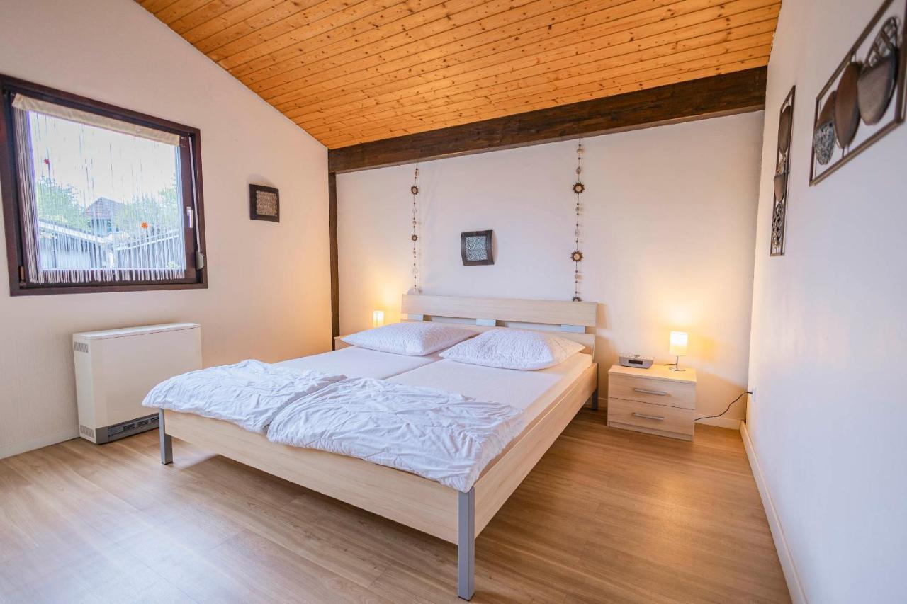 Ferienwohnpark Immenstaad Am Bodensee Satteldachhaus Typ 9 Sd 57 Esterno foto